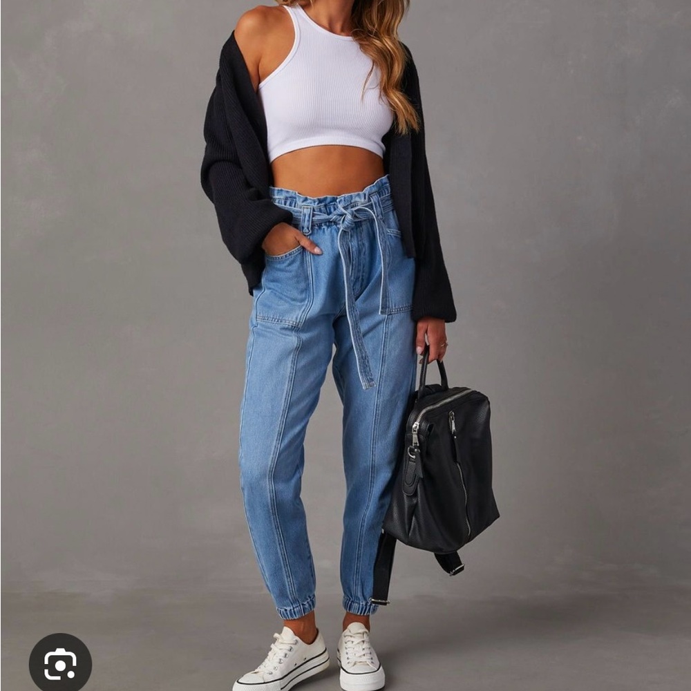 KanCan tie waist denim joggers. Size L. NWT.